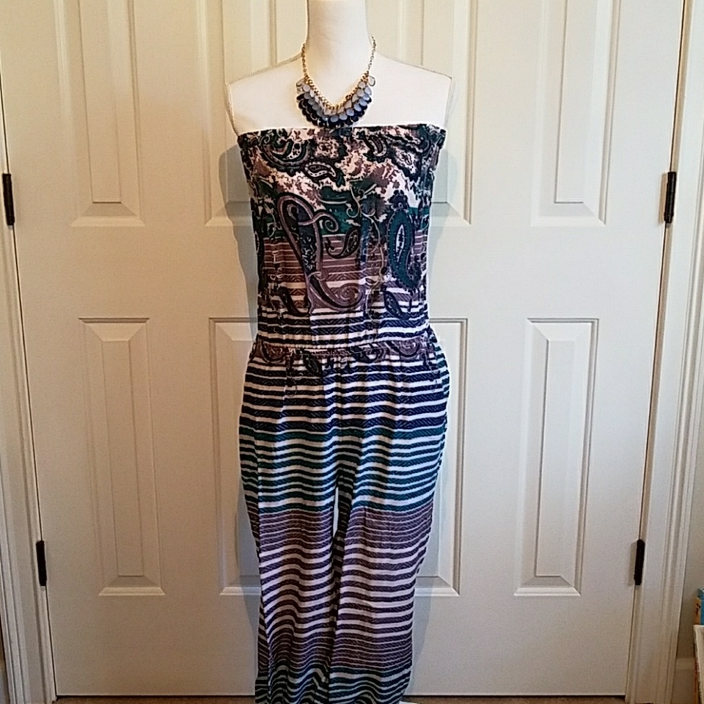 Sophisticated strapless jumpsuit